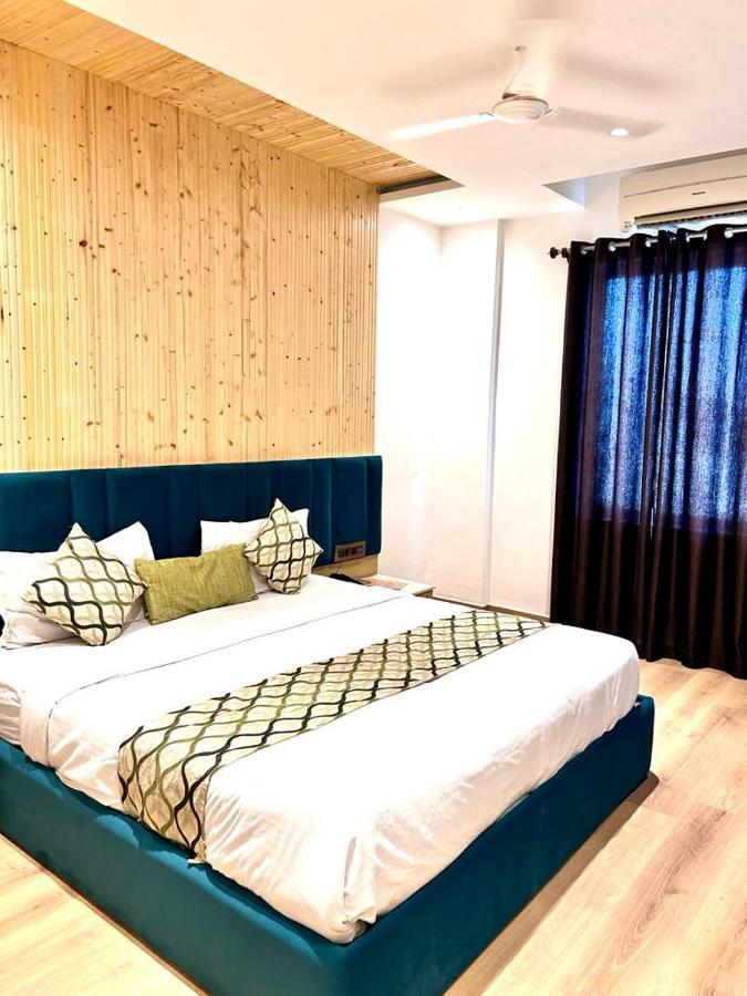 Hotel King'S Way Amritsar Exterior photo