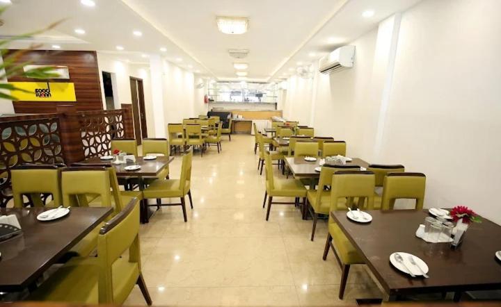 Hotel King'S Way Amritsar Exterior photo